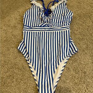 Cupshe Blue and White Striped Swimwear